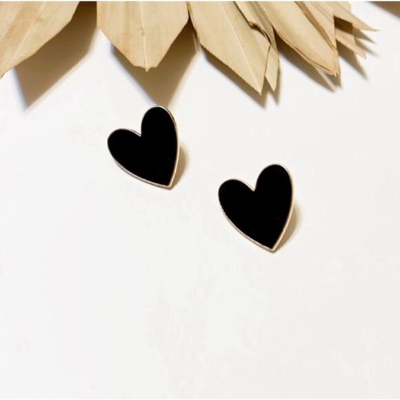 Black enamel heart earrings #546 - Picture 1 of 5